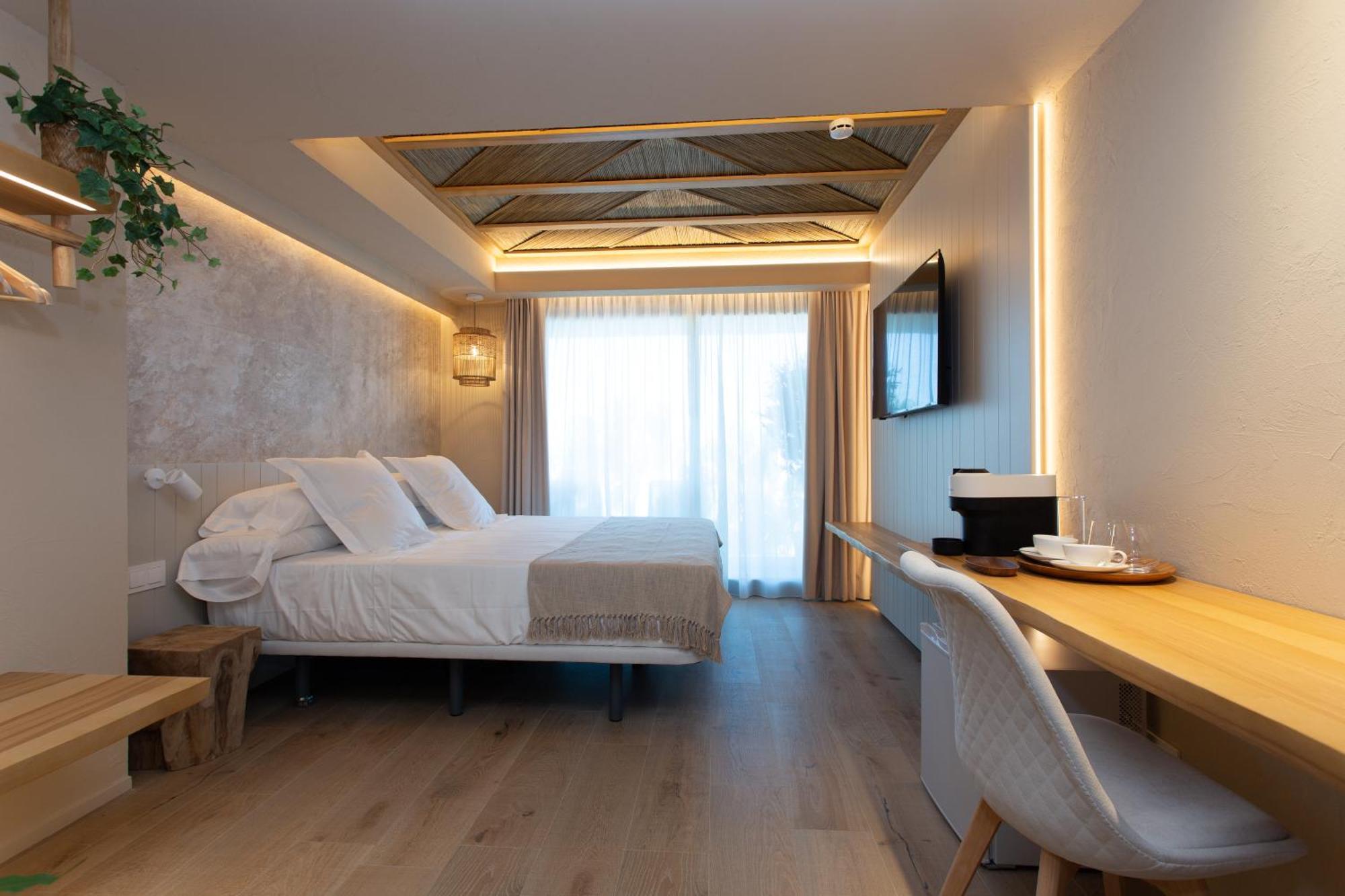 Xulos Rooms & Suites Peniscola Bagian luar foto