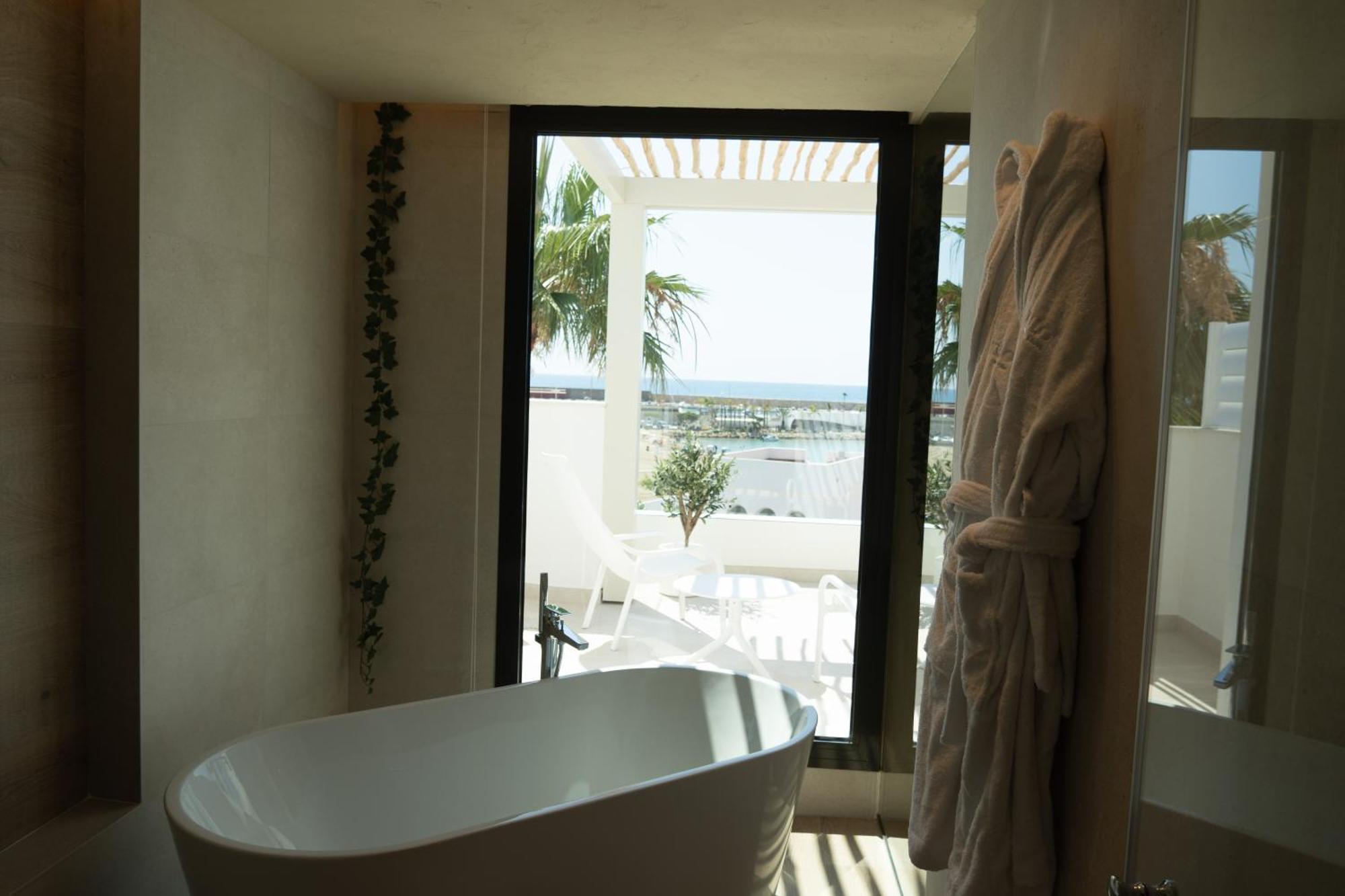 Xulos Rooms & Suites Peniscola Bagian luar foto