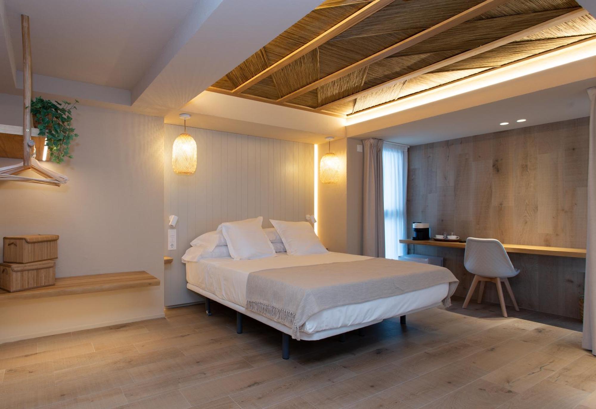 Xulos Rooms & Suites Peniscola Bagian luar foto